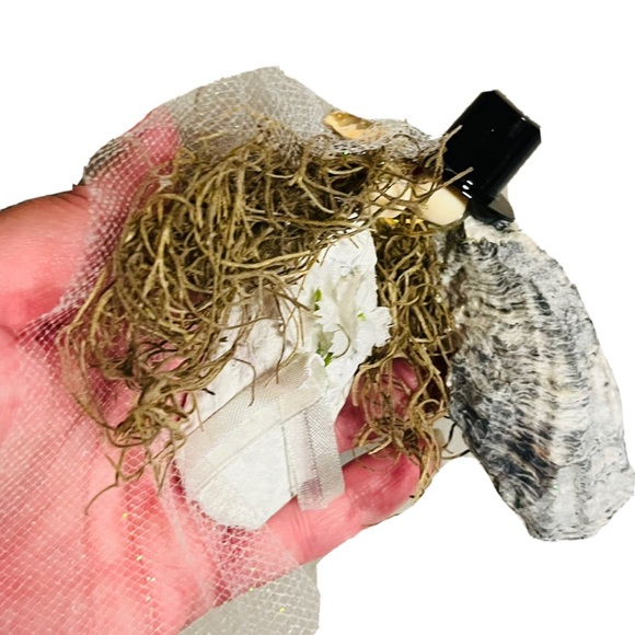 Handmade Beach Wedding Christmas Tree Ornament Decoration Seashells Spanish Moss - Picture 4 of 7